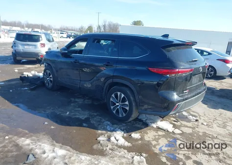 2021 Toyota Highlander Xle from USA, damaged, VIN 5TDGZRAH7MS531924